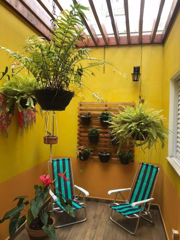 Casa térrea em Residencial Fechado com 03 dormitórios, 01 suíte, churrasqueira e 02 vagas - Mogi das Cruzes - 