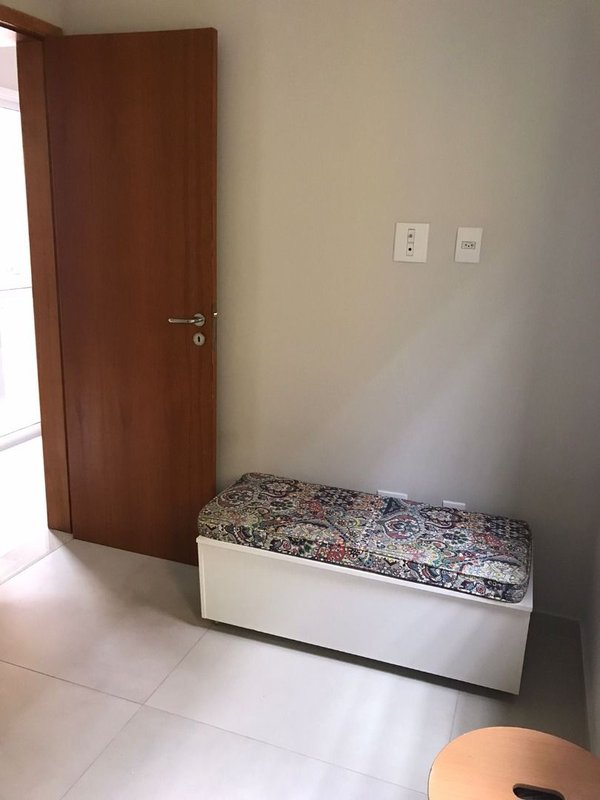Casa térrea em Residencial Fechado com 03 dormitórios, 01 suíte, churrasqueira e 02 vagas - Mogi das Cruzes - 