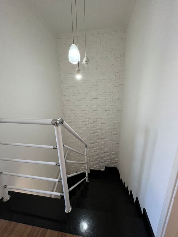 Sobrado Condomínio Fechado Residencial Liberty - 03 dorms, 01 suíte e lazer completo - Mogi das Cruzes - 