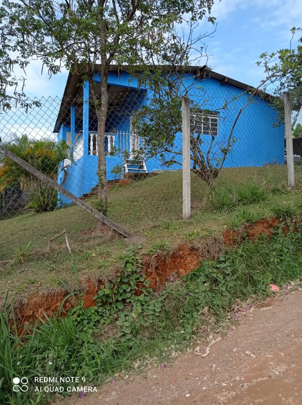 CHACARA COM 560 METROS EM SÃO JOSE DOS CAMPOS SP - São José dos Campos - 