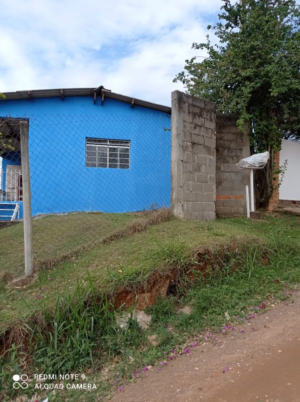 CHACARA COM 560 METROS EM SÃO JOSE DOS CAMPOS SP - São José dos Campos - 
