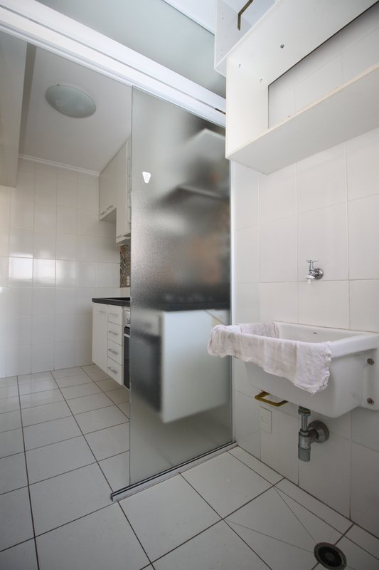 Apartamento à venda com 60m², 2 dormitórios, 1 banheiro e 01 vaga de garagem Rua Salvador Pedroso São Paulo - 