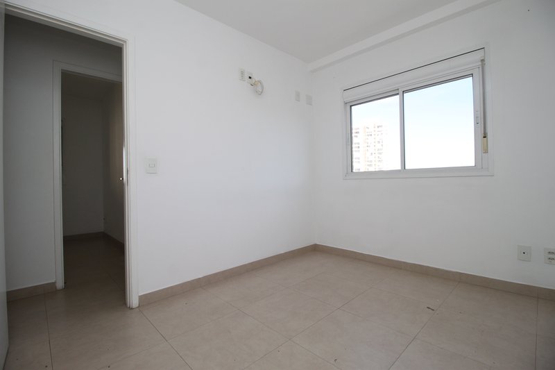 Apartamento à venda com 60m², 2 dormitórios, 1 banheiro e 01 vaga de garagem Rua Salvador Pedroso São Paulo - 