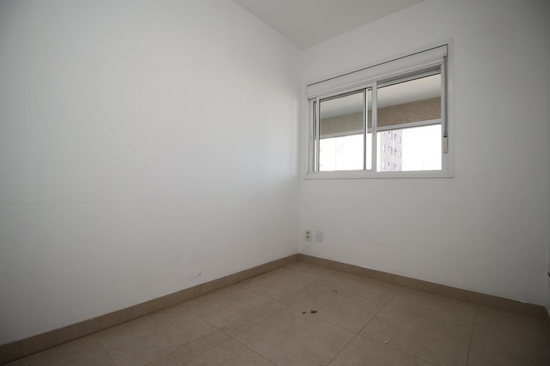 Apartamento à venda com 60m², 2 dormitórios, 1 banheiro e 01 vaga de garagem Rua Salvador Pedroso São Paulo - 
