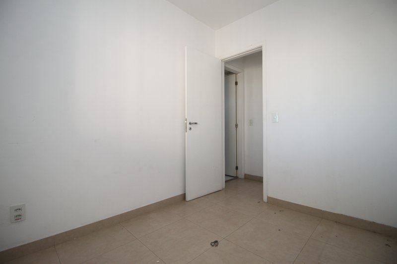 Apartamento à venda com 60m², 2 dormitórios, 1 banheiro e 01 vaga de garagem Rua Salvador Pedroso São Paulo - 