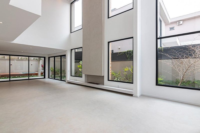 CASA ALPHAVILLE - SANTANA DE PARNAIBA Alameda hercules São Paulo - 