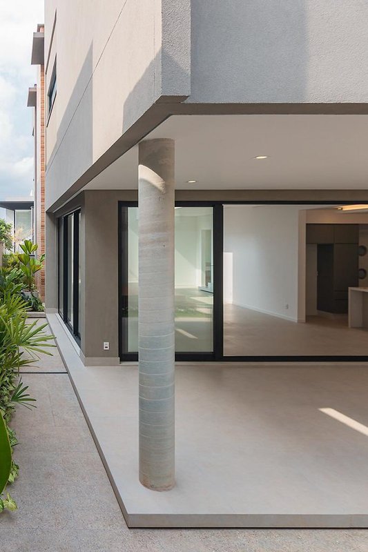 CASA ALPHAVILLE - SANTANA DE PARNAIBA Alameda hercules São Paulo - 
