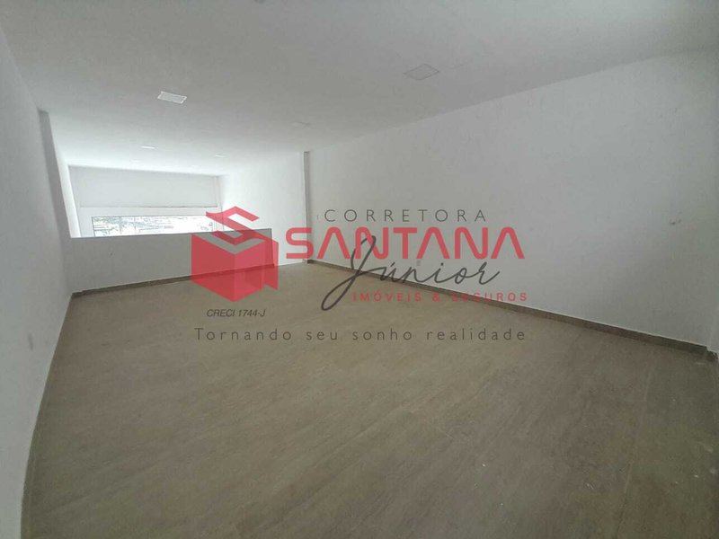 Grande oportunidade- Loja com mezanino, de frente para Luíz Tarquínio Av Luíz Tarquínio Pontes Lauro de Freitas - 