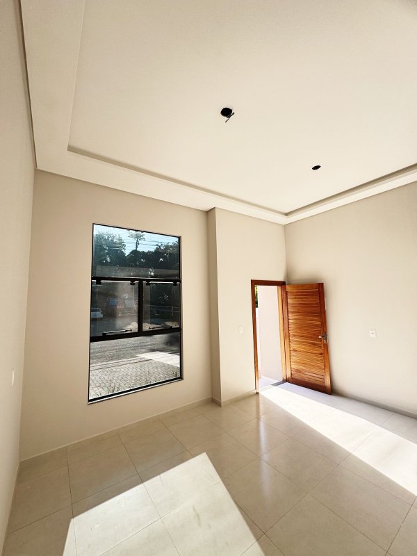 CASA COM 3 DORMITÓRIOS EM DOM JOAQUIM  Brusque - 