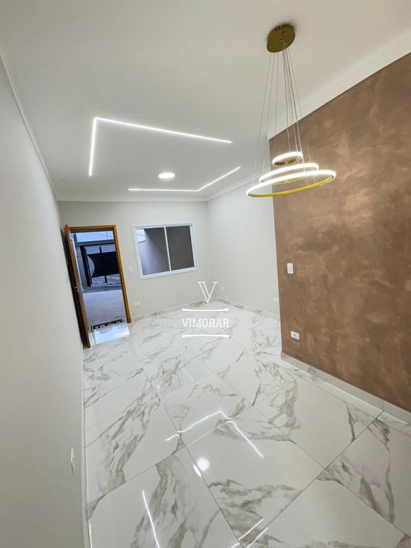 Sobrado 3 dormit&oacute;rios sendo 1 su&iacute;te + 2 vagas de garagem  São Paulo - 