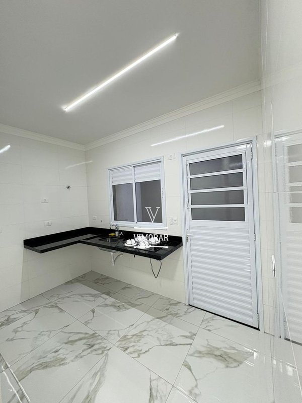 Sobrado 3 dormit&oacute;rios sendo 1 su&iacute;te + 2 vagas de garagem  São Paulo - 