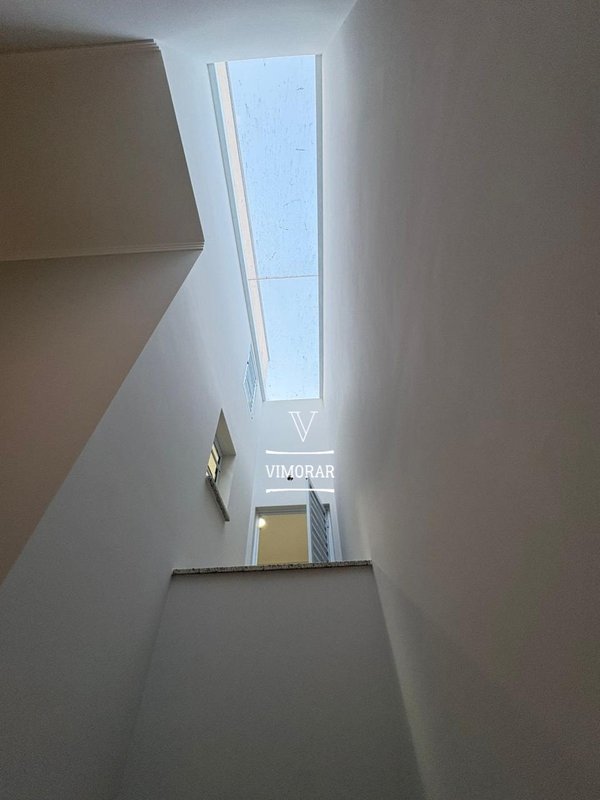 Sobrado 3 dormit&oacute;rios sendo 1 su&iacute;te + 2 vagas de garagem  São Paulo - 