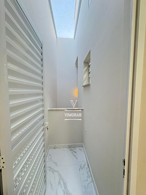 Sobrado 3 dormit&oacute;rios sendo 1 su&iacute;te + 2 vagas de garagem  São Paulo - 