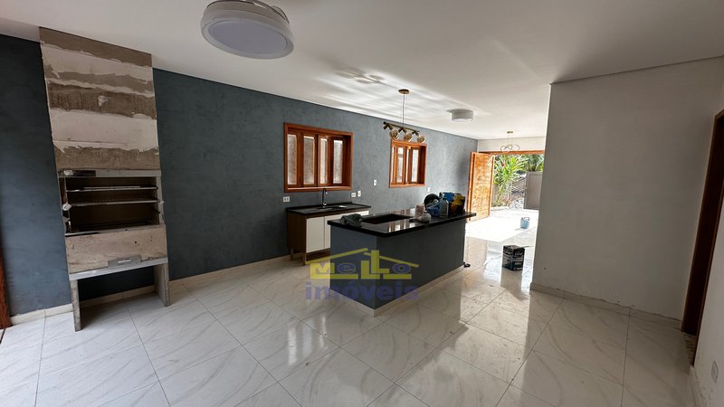 Casa Alto Padrão recém construída com 3 suítes em Boiçucanga litoral Norte - São Sebastião - 