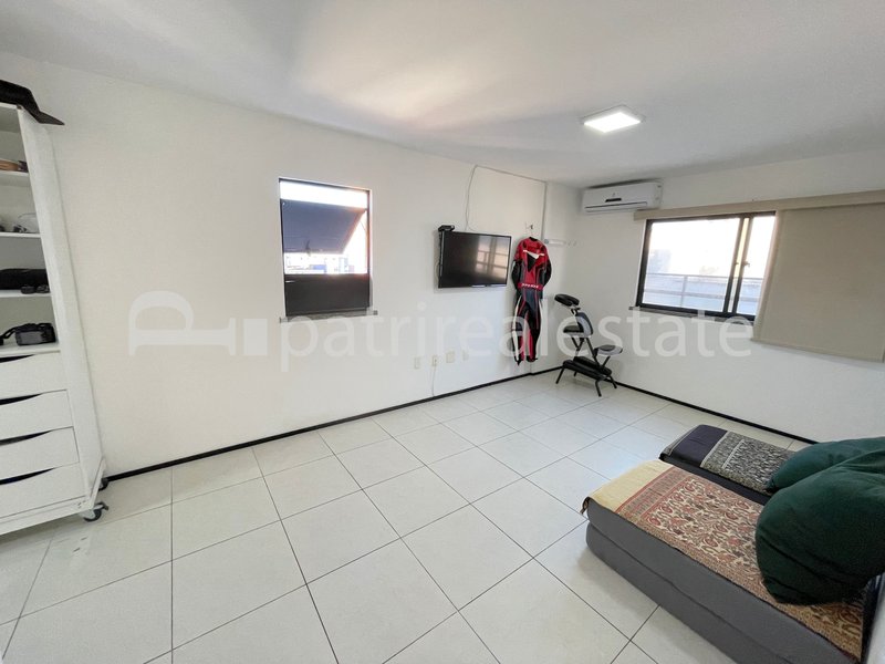 Apartamento 160 m² 4 Quartos 5 WC 4 vagas na garagem. 1 por andar. Cocó - Fortaleza - CE Rua Andrade Furtado Fortaleza - 