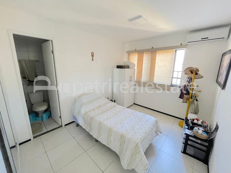 Apartamento 160 m² 4 Quartos 5 WC 4 vagas na garagem. 1 por andar. Cocó - Fortaleza - CE Rua Andrade Furtado Fortaleza - 
