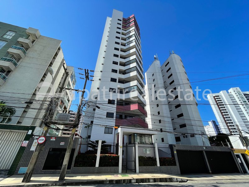 Apartamento 160 m² 4 Quartos 5 WC 4 vagas na garagem. 1 por andar. Cocó - Fortaleza - CE Rua Andrade Furtado Fortaleza - 