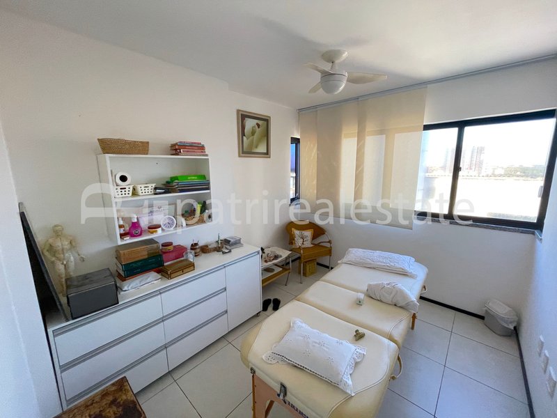 Apartamento 160 m² 4 Quartos 5 WC 4 vagas na garagem. 1 por andar. Cocó - Fortaleza - CE Rua Andrade Furtado Fortaleza - 