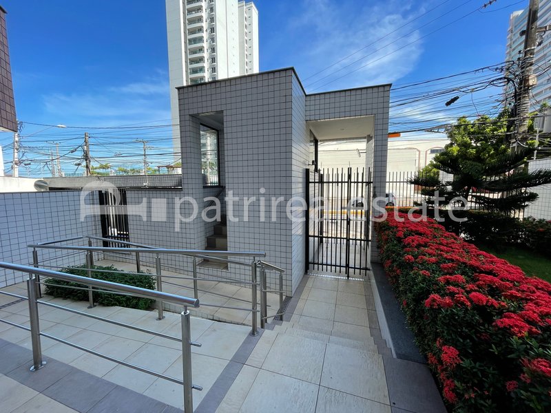 Apartamento 160 m² 4 Quartos 5 WC 4 vagas na garagem. 1 por andar. Cocó - Fortaleza - CE Rua Andrade Furtado Fortaleza - 