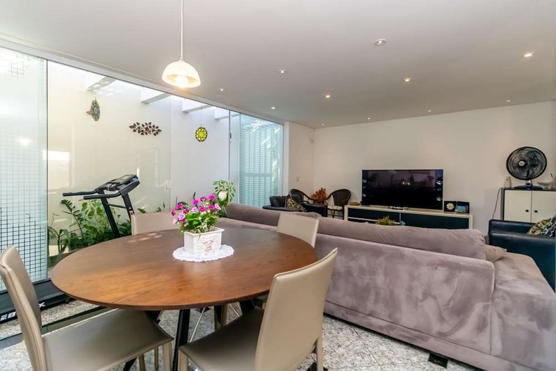 Casa a venda - Planalto Paulista - 4 suítes 265m² dos Guatás São Paulo - 