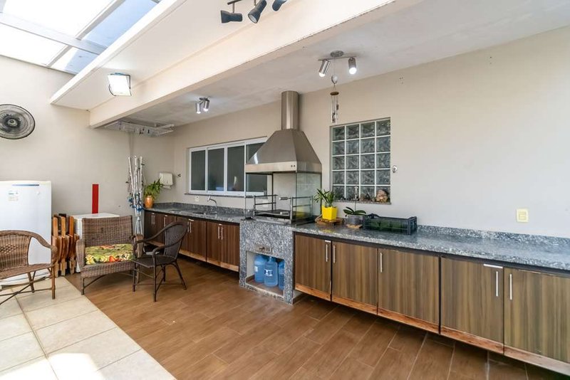 Casa a venda - Planalto Paulista - 4 suítes 265m² dos Guatás São Paulo - 