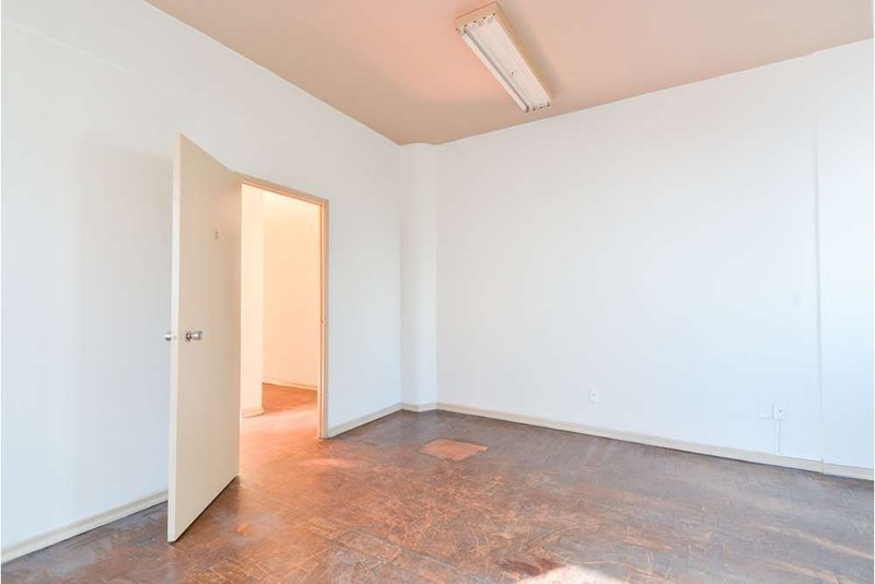 Sala comercial a venda - Centro - 96m² Araújo São Paulo - 