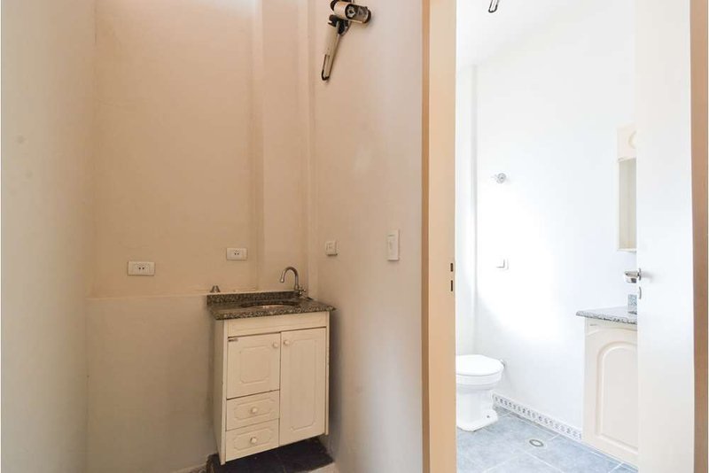Sala comercial a venda - Centro - 96m² Araújo São Paulo - 