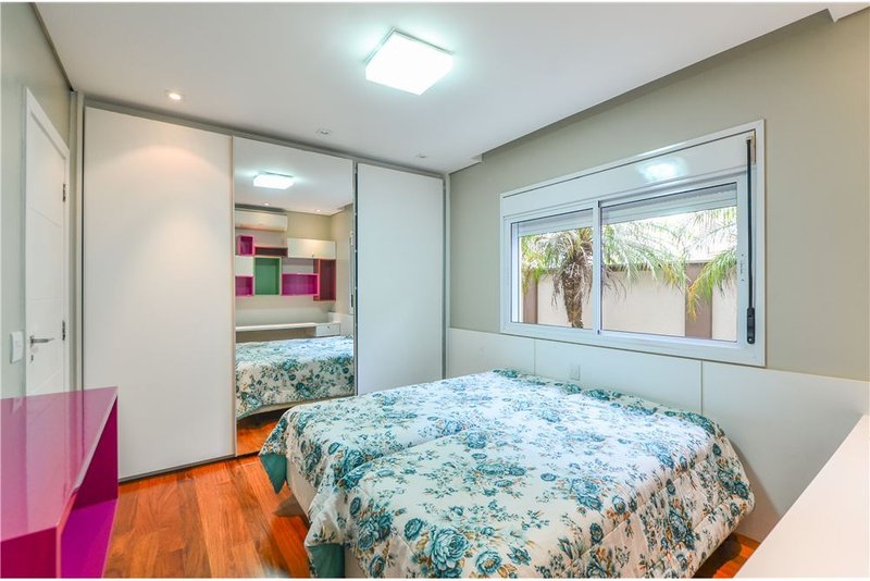 Casa a venda - Rua General Gurjão - 3 suítes 259m² General Gurjão São Paulo - 