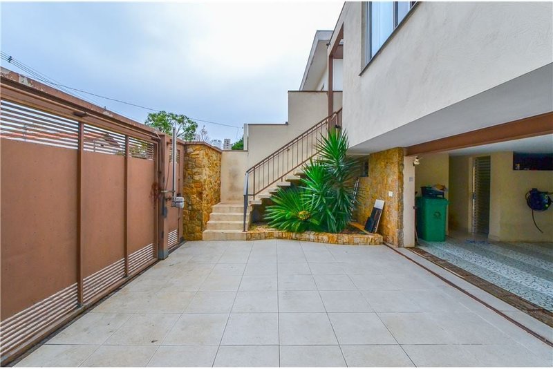 Casa a venda - Rua General Gurjão - 3 suítes 259m² General Gurjão São Paulo - 