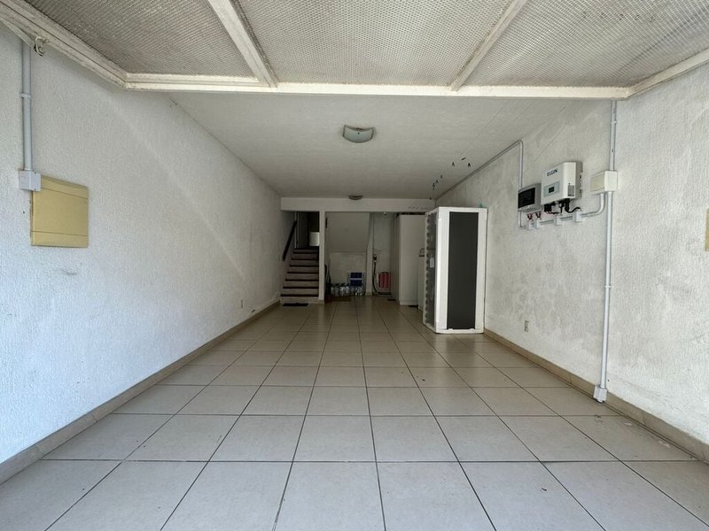 Casa em condomínio com 3 dorms na zona sul de porto alegre Padre João Batista Reus Porto Alegre - Garagem