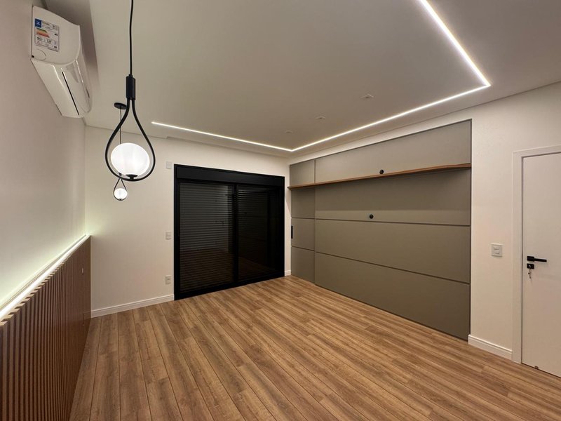CASA MAGNÍFICA À VENDA NA REGIÃO DO ALPHAVILLE DOM PEDRO, CAMPINAS-SP Avenida Marcelo Fiolo Pupo de Campos Ferreira Campinas - 