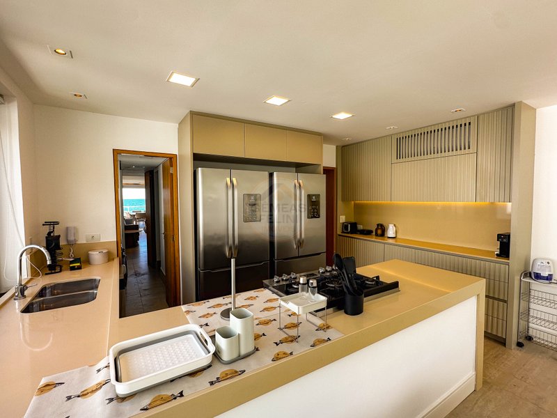 Casa frente ao mar na Praia de Juquehy em Condom&iacute;nio Fechado - LOCA&Ccedil;&Atilde;O E VENDA  São Sebastião - 