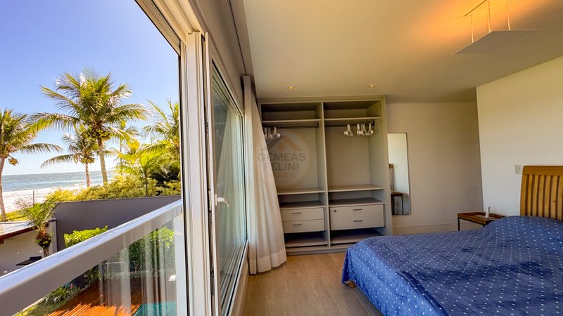 Casa frente ao mar na Praia de Juquehy em Condom&iacute;nio Fechado - LOCA&Ccedil;&Atilde;O E VENDA  São Sebastião - 