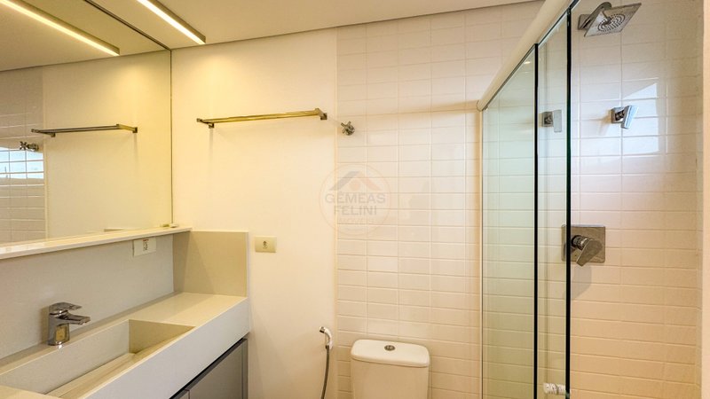 Casa frente ao mar na Praia de Juquehy em Condom&iacute;nio Fechado - LOCA&Ccedil;&Atilde;O E VENDA  São Sebastião - 