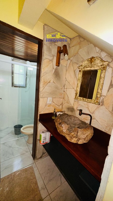 Condomínio em meio a natureza, com duas suítes , reformado , com financiamento bancário ESTRADA BEIRA RIO São Sebastião - 