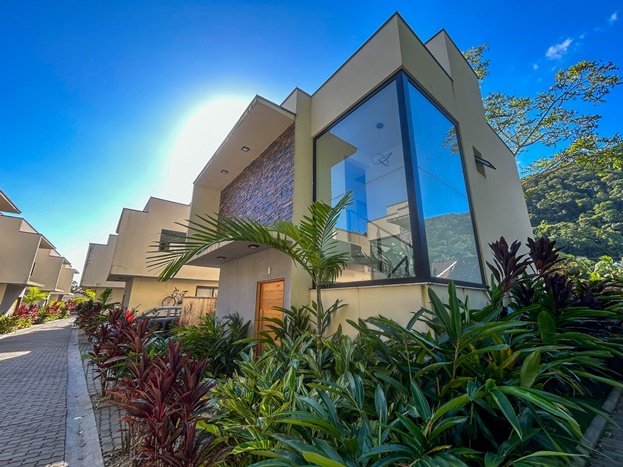 Casa alto padrão em Boiçucanga para locação anual dentro de condomínio LUZIANA São Sebastião - 