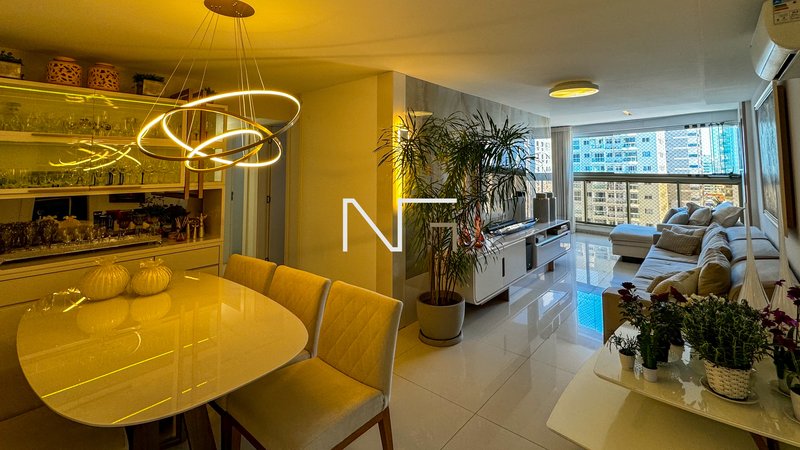 Apartamento 4 Quartos de Alto Padrão na Praia de Itaparica. Vista mar e lazer de clube! Rua Itapemirim Vila Velha - 