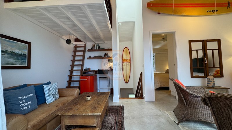 Casa em condomínio no canto direito da Praia de Juquehy - LOCAÇÃO DIÁRIA - São Sebastião - 