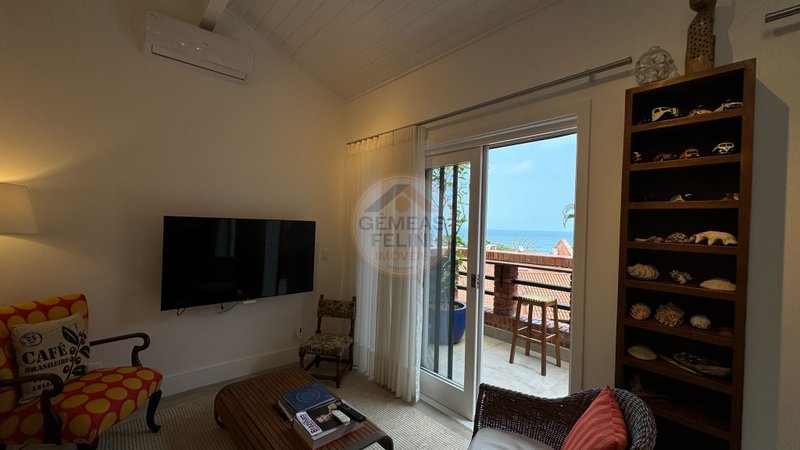 Casa em condomínio no canto direito da Praia de Juquehy - LOCAÇÃO DIÁRIA - São Sebastião - 