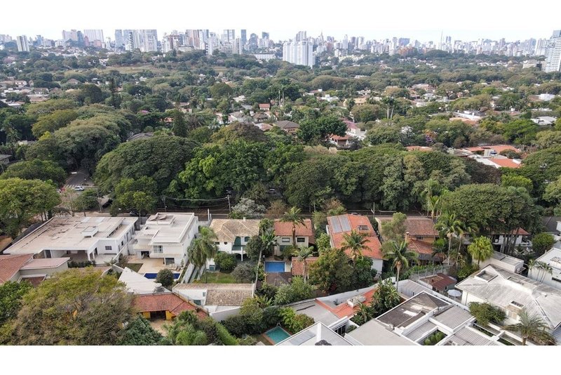 Casa a venda - Avenida Antônio Batuira - 2 suítes 198m² Antônio Batuira São Paulo - 