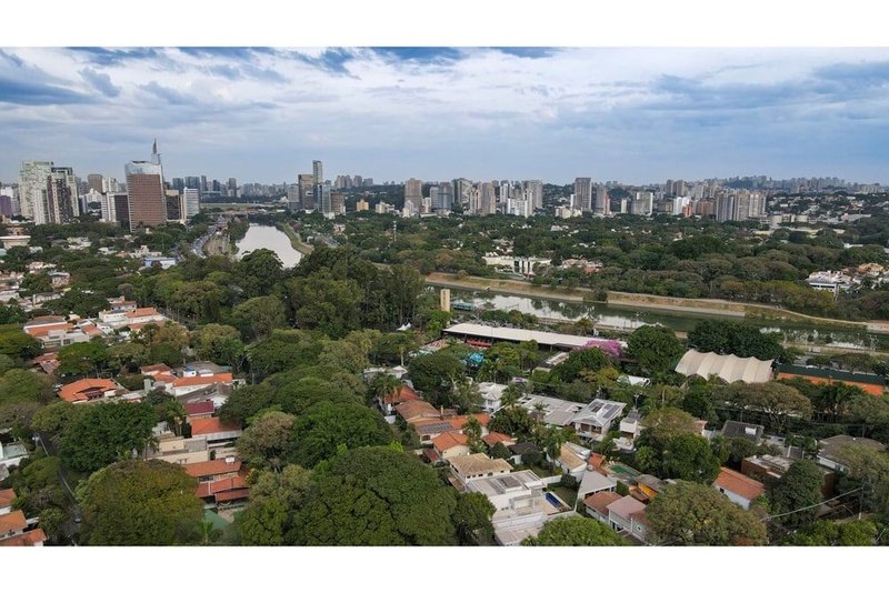 Casa a venda - Avenida Antônio Batuira - 2 suítes 198m² Antônio Batuira São Paulo - 