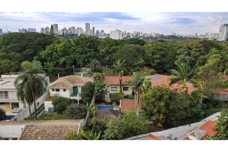 Casa a venda - Avenida Antônio Batuira - 2 suítes 198m² Antônio Batuira São Paulo - 