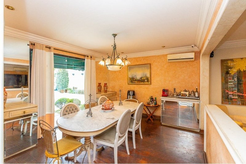 Casa a venda - Avenida Antônio Batuira - 2 suítes 198m² Antônio Batuira São Paulo - 