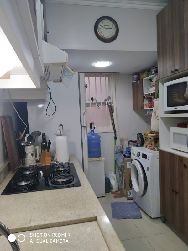 Apto com 1 quarto e meio, demais peças, MOBILIADO e REFORMADO, com vaga privativa Avenida das Dalias Capão da Canoa - 