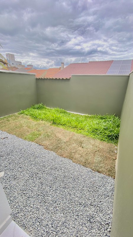 SOBRADO COM 2 DORMITÓRIOS EM DOM JOAQUIM - Brusque - 