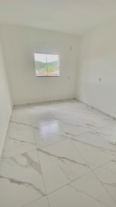 SOBRADO COM 2 DORMITÓRIOS EM DOM JOAQUIM - Brusque - 