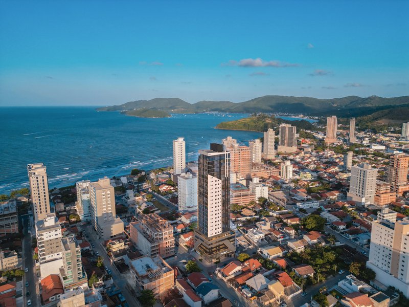 APARTAMENTO COM 3 SUÍTES EM BALNEÁRIO PEREQUE - Porto Belo - 
