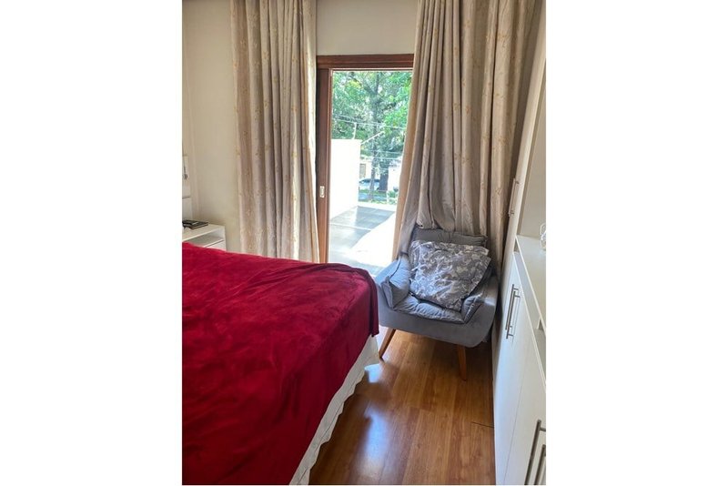 Casa a venda Vila Cruzeira - 3 suítes 187m² Benjamim Mota São Paulo - 