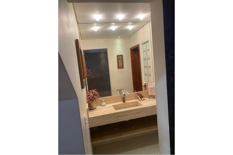 Casa a venda Vila Cruzeira - 3 suítes 187m² Benjamim Mota São Paulo - 