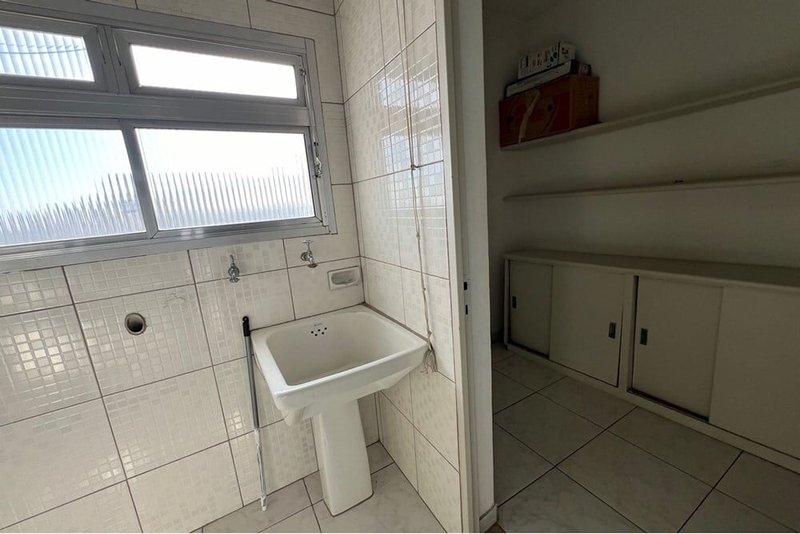 Apartamento a venda - Campo Belo - 2 dormitórios 65m² R. Nhu-Guaçu São Paulo - 